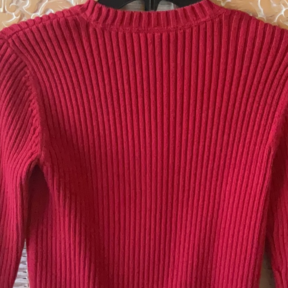 Red Sweater - Picture 9 of 12